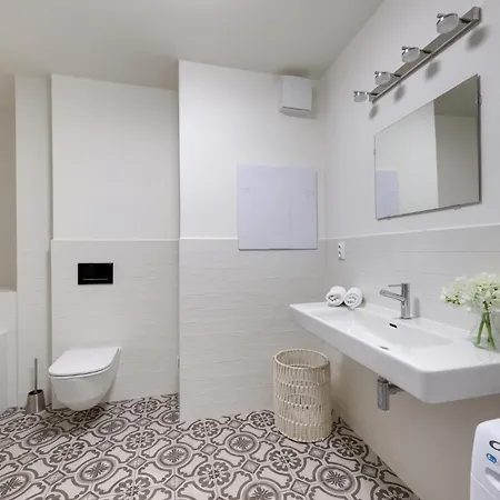 Shon Old Town Apartment