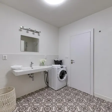 Shon Old Town Apartment Bratislava