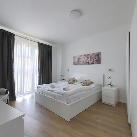 Apartment Shon Old Town *